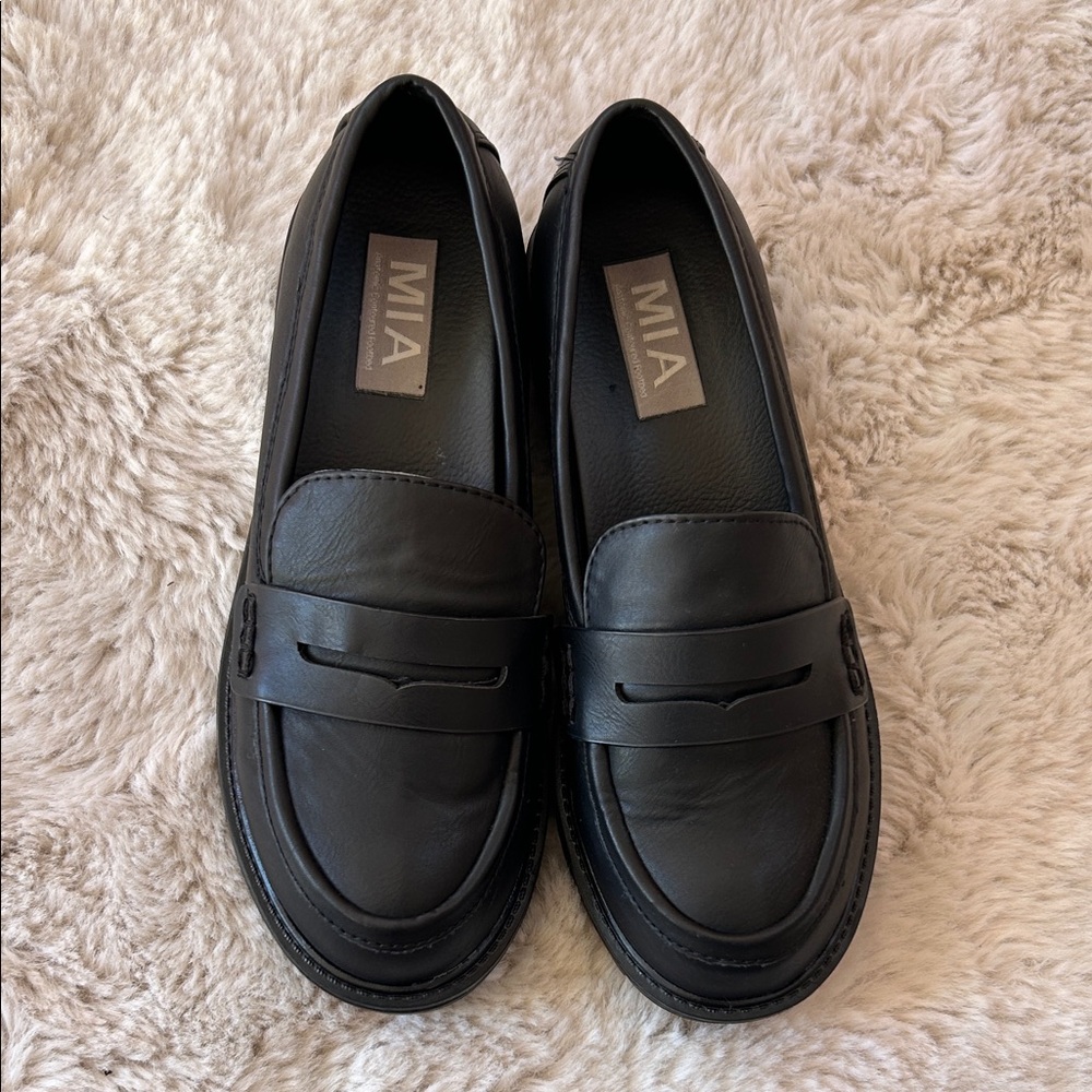 MIA Classic Black Loafers